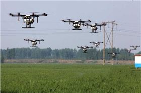 小麦打药1.jpg 小麦打药1.jpg