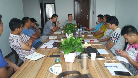 领先公司2015年年中会议